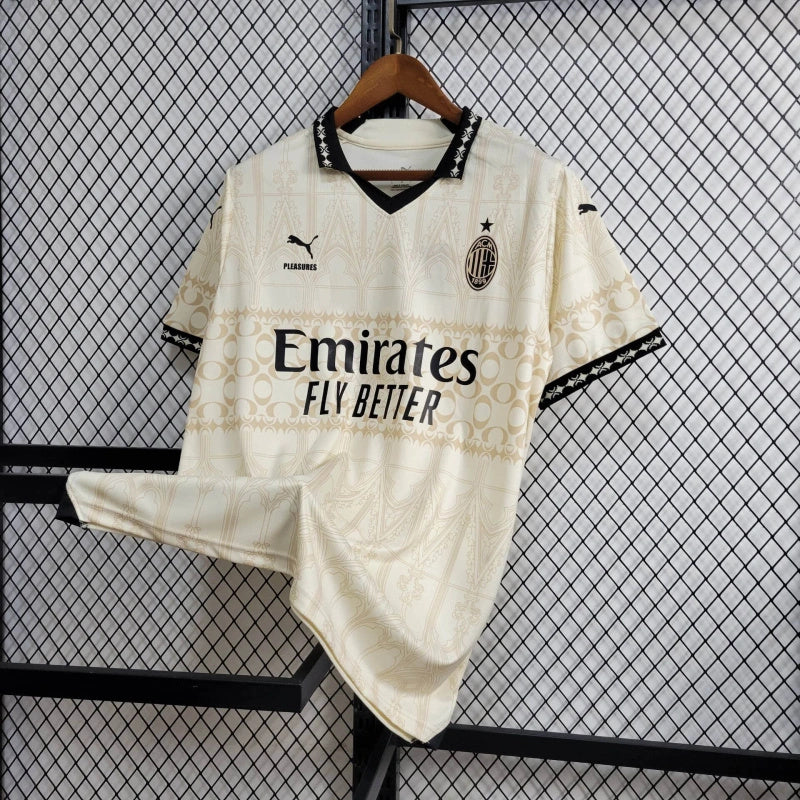 Camisa Milan Edição Especial Black 2024/25 - Puma Torcedor Masculina - Bege/Preta