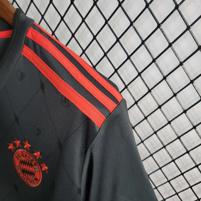 Camisa Bayern de Munique III 2022/23 - Adidas Torcedor Masculina - Preta/Vermelha