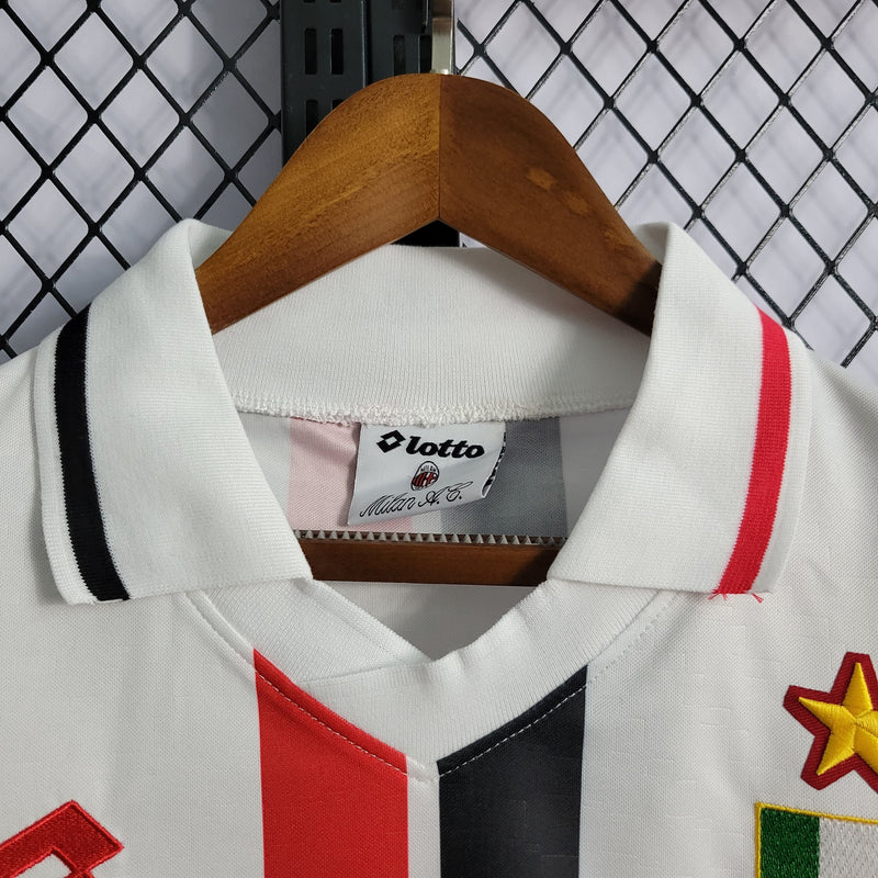 Camisa Milan Away 1995/97 - Lotto Retrô Masculina - Branca/Vermelha