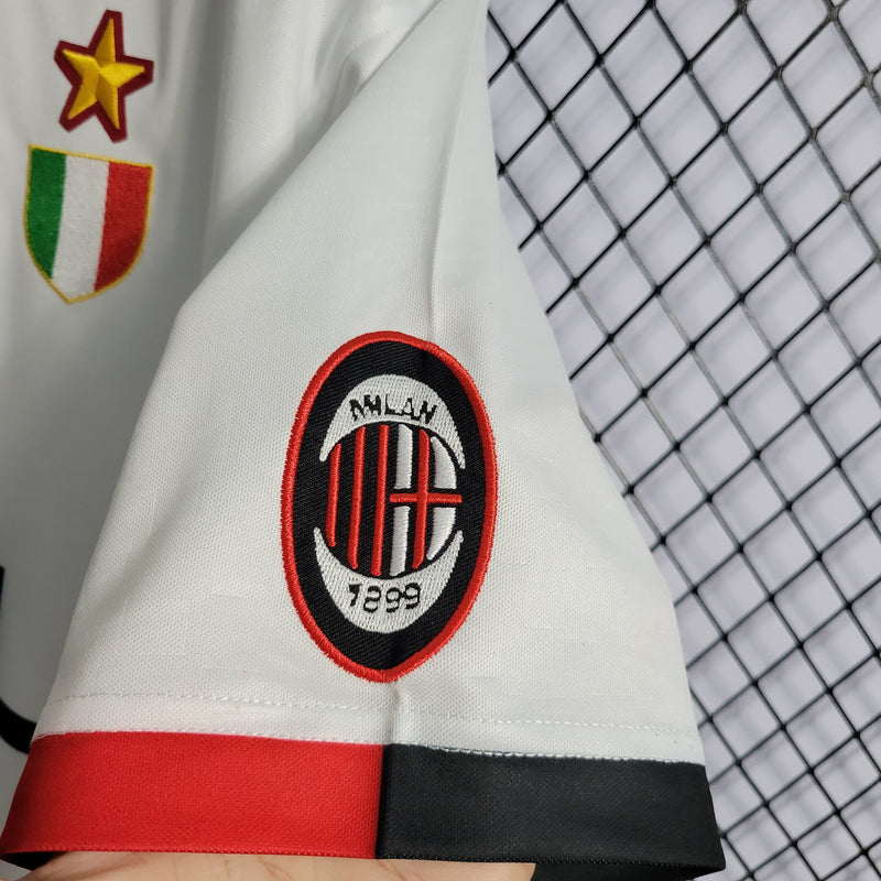 Camisa Milan Away 1995/97 - Lotto Retrô Masculina - Branca/Vermelha