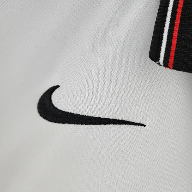 Camisa Eintracht Frankfurt Away 2020/21 - Nike Torcedor Masculina - Branca/Preta